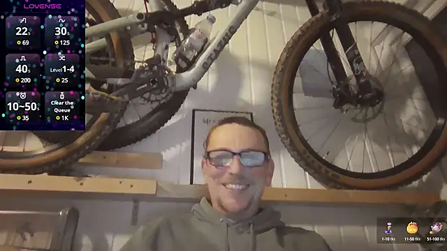 Snapshot of 420Curvybabe chatting on 12-09-24, 08:12 420Curvybabe online show from 12-09-24, 08:12