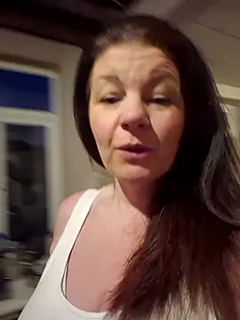 Snapshot of 420Curvybabe chatting on 01-24-25, 07:19 420Curvybabe online show from 01-24-25, 07:19