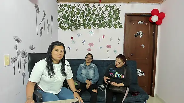 Luna Star Sl online show from 03-22-25, 12:14