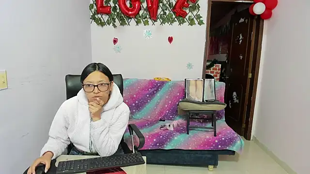 Luna Star Sl online show from 03-12-25, 12:36