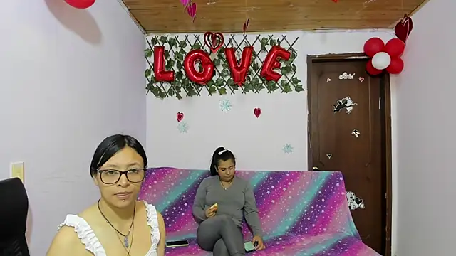 Luna Star Sl online show from 02-28-25, 12:42