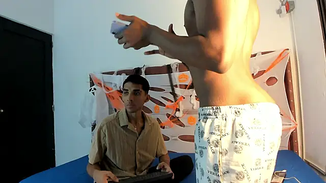 boys yourparty online show from 10-17-25, 01:13