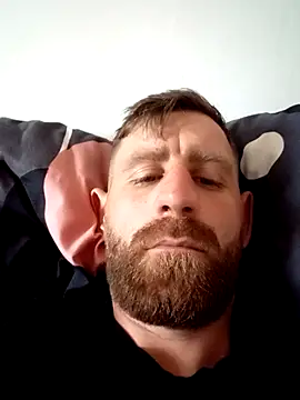 Snapshot of benalexa1992 chatting on 04-05-26, 03:51 benalexa1992 online show from 04-05-26, 03:51