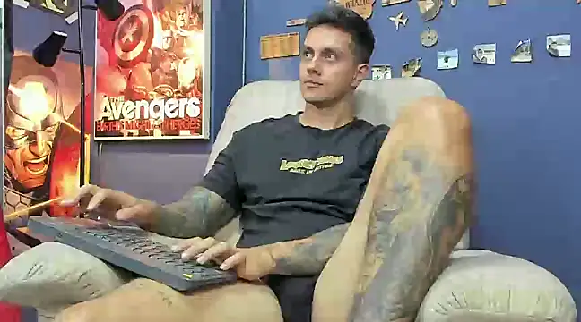 Snapshot of JeanBroc chatting on 02-27-25, 11:04 JeanBroc online show from 02-27-25, 11:04