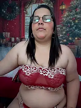 kiara scottt online show from 12-20-25, 09:01