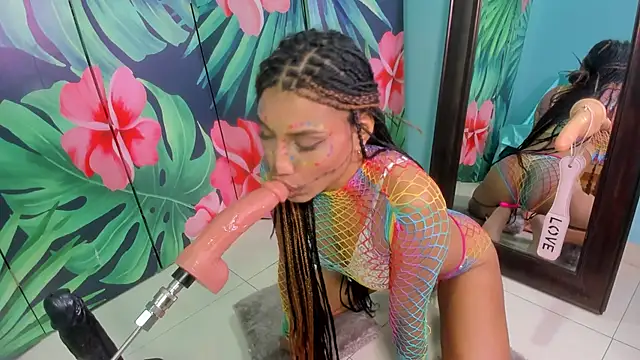 Mieldeluna online show from 10-17-25, 06:17