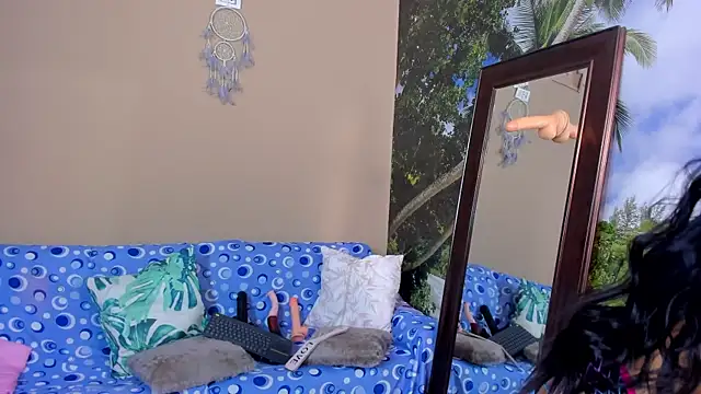 Mieldeluna online show from 03-01-25, 05:52