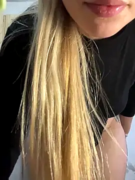 PEACHY439 online show from 10-29-25, 05:45