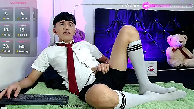 benji hoter online show from 09-30-25, 03:29