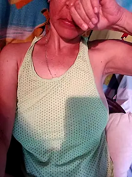 Katerine43 online show from 03-18-25, 09:43