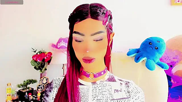 Snapshot of dollswit01 chatting on 02-15-25, 08:56 dollswit01 online show from 02-15-25, 08:56