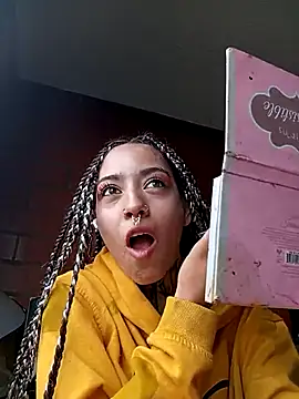 Snapshot of Scarllett_BDSM chatting on 01-06-26, 08:02 Scarllett BDSM online show from 01-06-26, 08:02