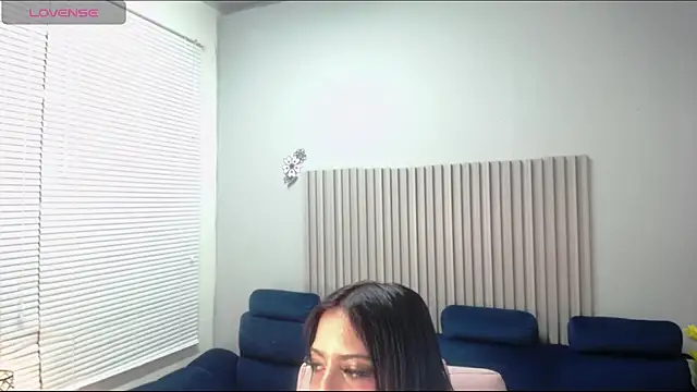 Snapshot of Scarllett_BDSM chatting on 10-30-25, 08:34 Scarllett BDSM online show from 10-30-25, 08:34