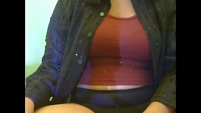 Snapshot of AngelLiza69 chatting on 06-20-26, 02:22 AngelLiza69 online show from 06-20-26, 02:22
