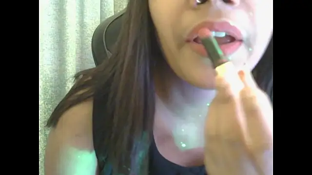 Snapshot of AngelLiza69 chatting on 07-05-26, 12:45 AngelLiza69 online show from 07-05-26, 12:45