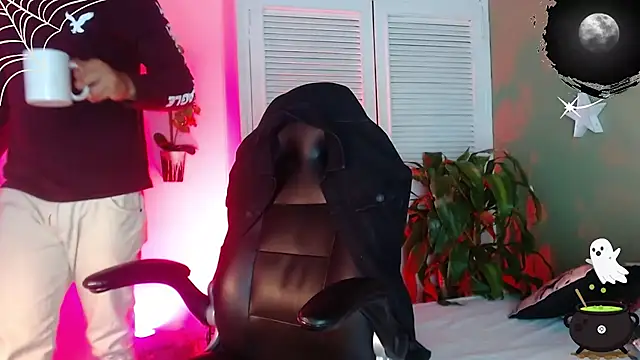 Colby brown03 online show from 10-15-25, 07:33