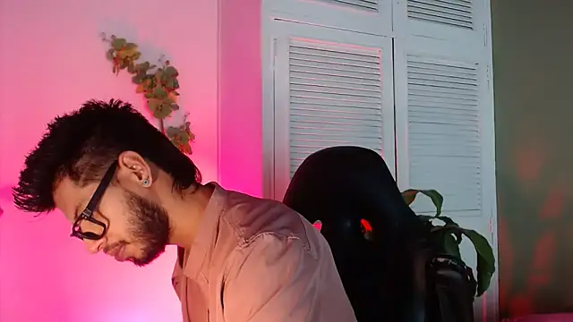 Colby brown03 online show from 09-21-25, 07:08