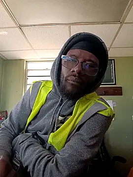 Snapshot of Txdarkmeat74 chatting on 11-28-25, 06:08 Txdarkmeat74 online show from 11-28-25, 06:08