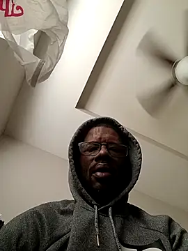 Snapshot of Txdarkmeat74 chatting on 02-24-26, 02:40 Txdarkmeat74 online show from 02-24-26, 02:40