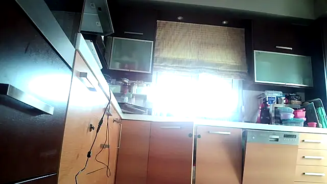 Kalia Cross online show from 10-31-25, 06:43