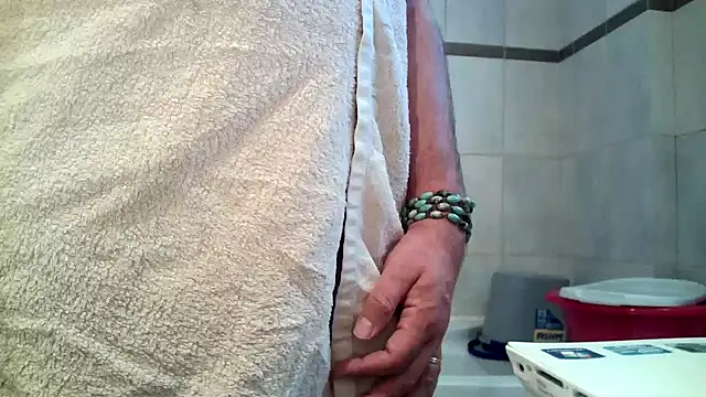 Kalia Cross online show from 10-10-25, 01:34