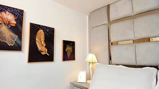 AmbarJensen online show from 02-11-26, 12:38