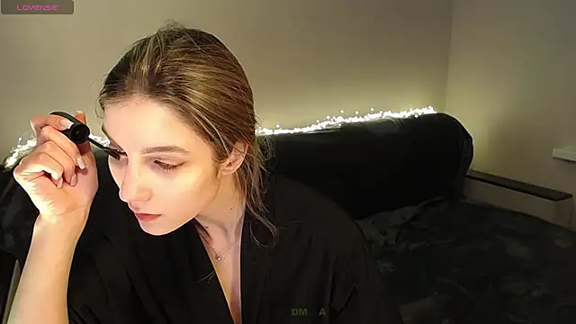 Snapshot of Abigail_Wills chatting on 02-17-26, 05:32 Abigail Wills online show from 02-17-26, 05:32