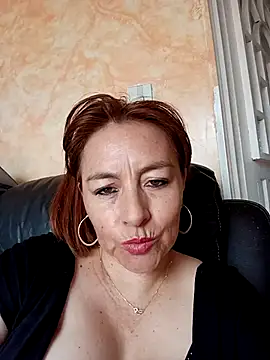 Snapshot of sussy_185 chatting on 11-25-25, 04:29 sussy 185 online show from 11-25-25, 04:29