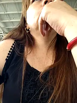 Snapshot of sussy_185 chatting on 01-24-25, 06:35 sussy 185 online show from 01-24-25, 06:35