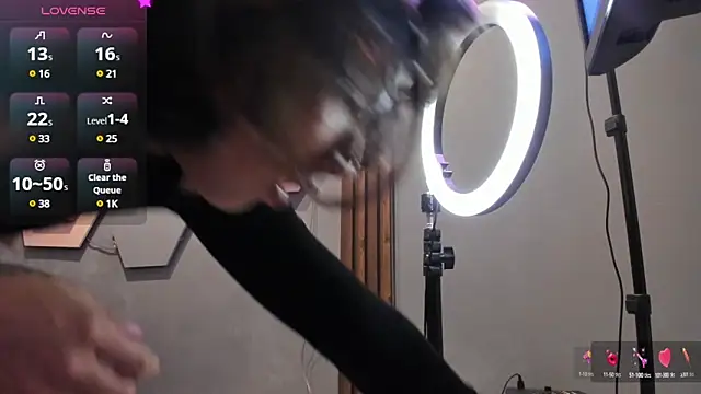 HOTTY RED  online show from 03-07-25, 09:17