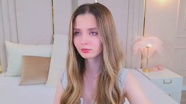 MarybethSnow online show from 12-15-25, 05:08