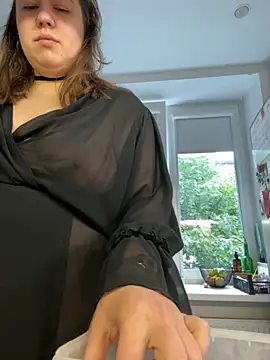 SuzieMurray online show from 09-20-25, 10:09