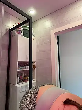 SuzieMurray online show from 04-11-26, 08:40