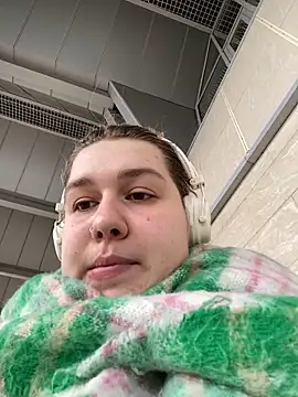 SuzieMurray online show from 03-18-25, 08:17