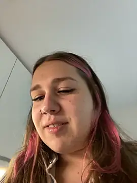 SuzieMurray online show from 09-24-25, 11:17