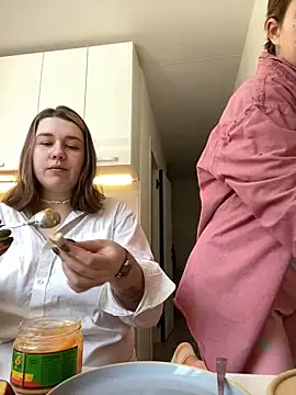 SuzieMurray online show from 03-15-25, 07:20