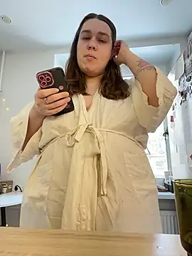 SuzieMurray online show from 02-18-26, 08:22