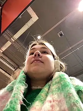 SuzieMurray online show from 03-11-25, 08:08