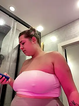 SuzieMurray online show from 09-28-25, 10:44