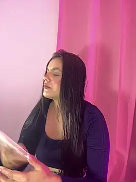 kimberlyhills1 online show from 12-18-25, 08:23