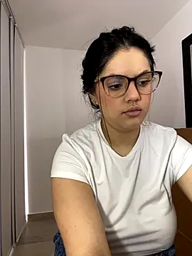 kimberlyhills1 online show from 11-14-25, 07:39