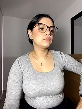 kimberlyhills1 online show from 11-04-25, 07:50