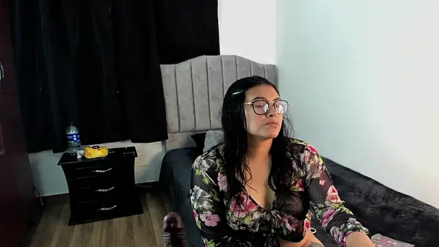 lorymoon online show from 01-11-25, 06:44