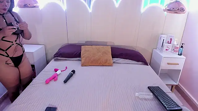 Laurentdupont04 online show from 11-02-25, 03:11