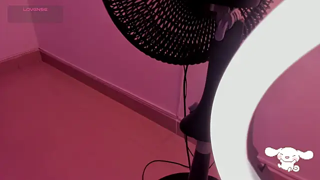 AlexaFoxy18 online show from 03-19-25, 11:39