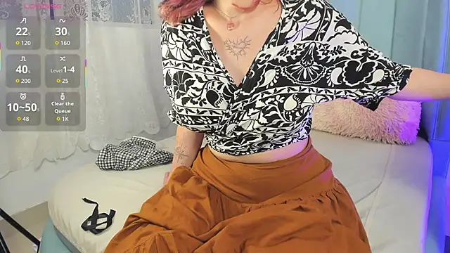 AlexaFoxy18 online show from 10-26-25, 08:26