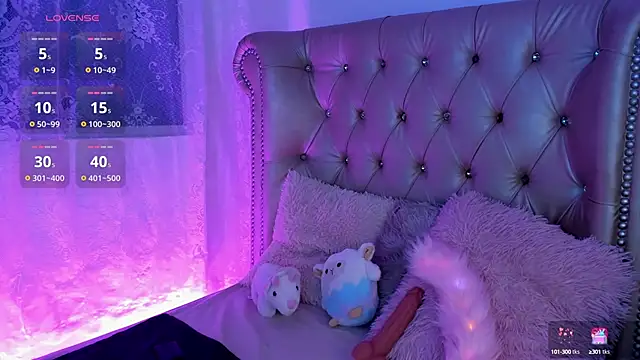 AlexaFoxy18 online show from 03-12-25, 04:51