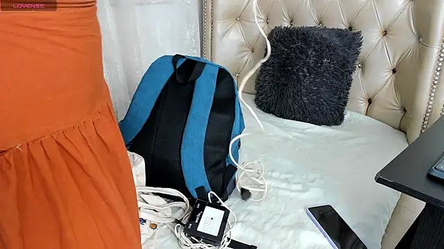 AlexaFoxy18 online show from 09-13-25, 05:07