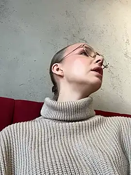 Snapshot of CaseyStar chatting on 01-24-25, 09:39 CaseyStar online show from 01-24-25, 09:39