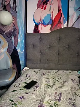 Im Little online show from 04-29-26, 03:00
